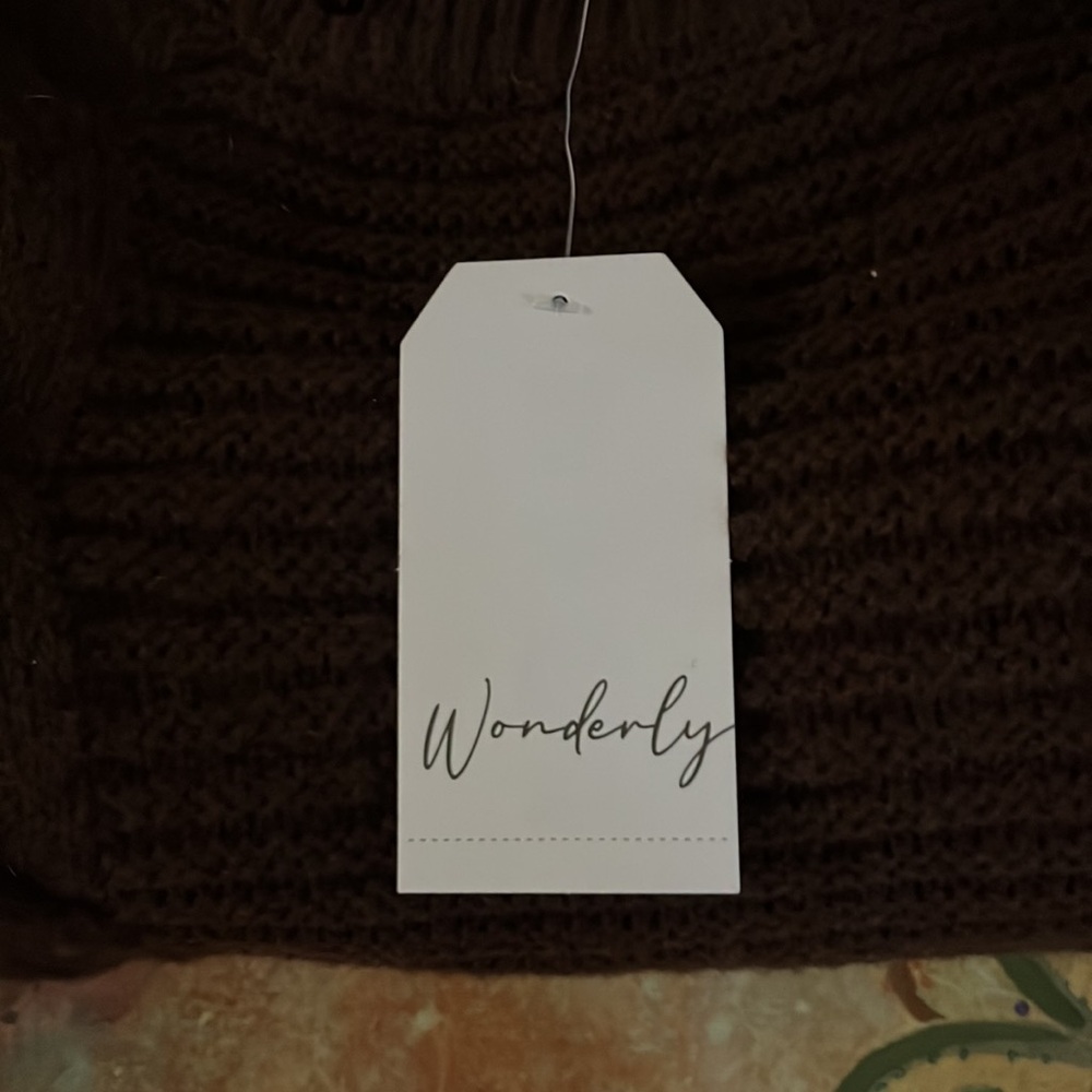 Wonderly Sweater - Picture 14 of 14